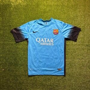 15/16 Barcelona soccer kit Size small